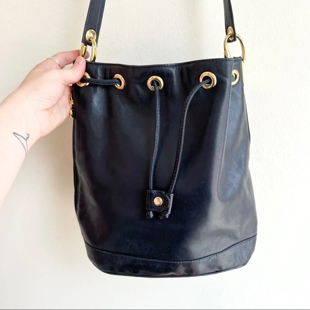 Aleda Firenze Drawstring Bucket Bag - Picture 7 of 14